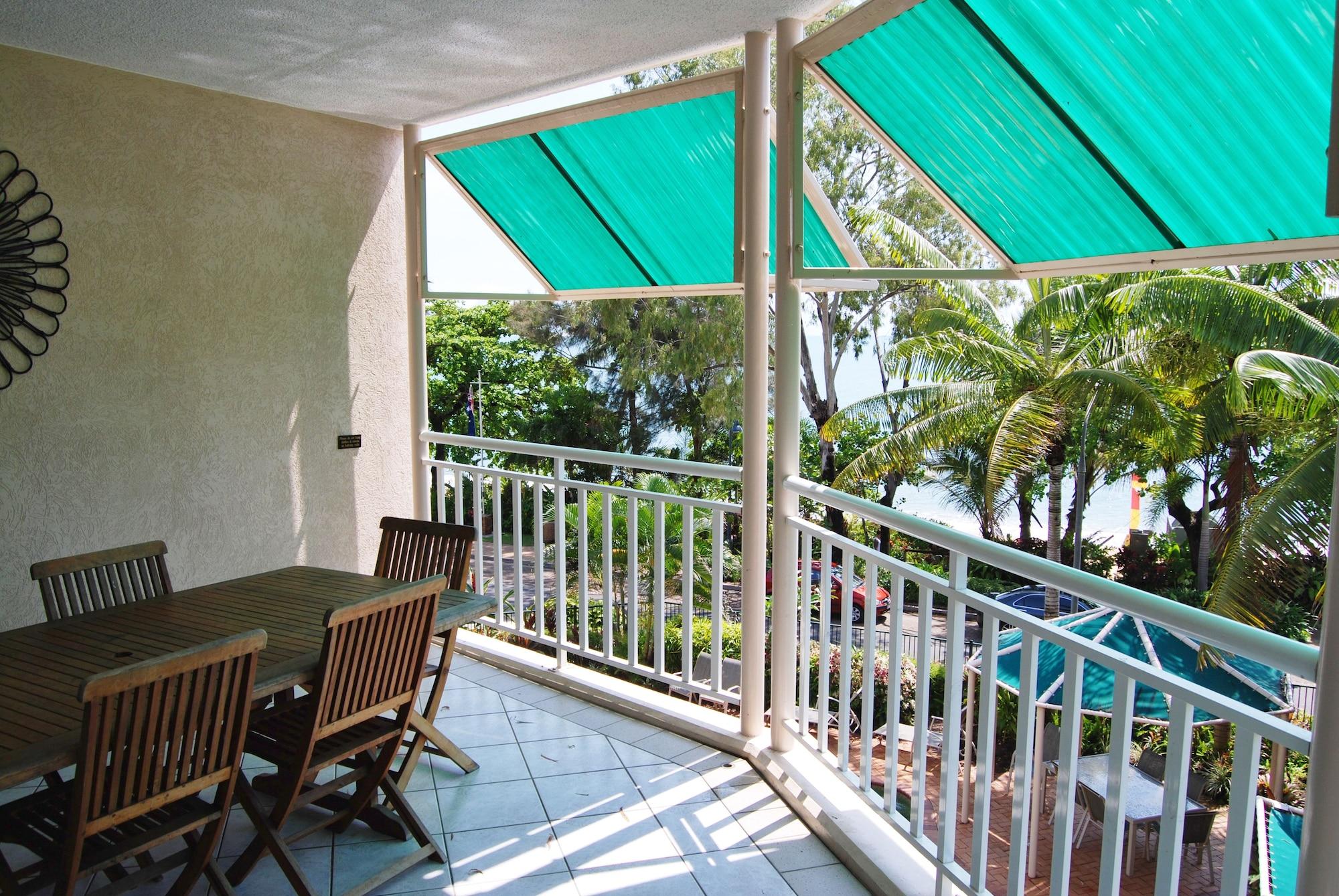 On The Beach Apartments Trinity Beach Exterior foto