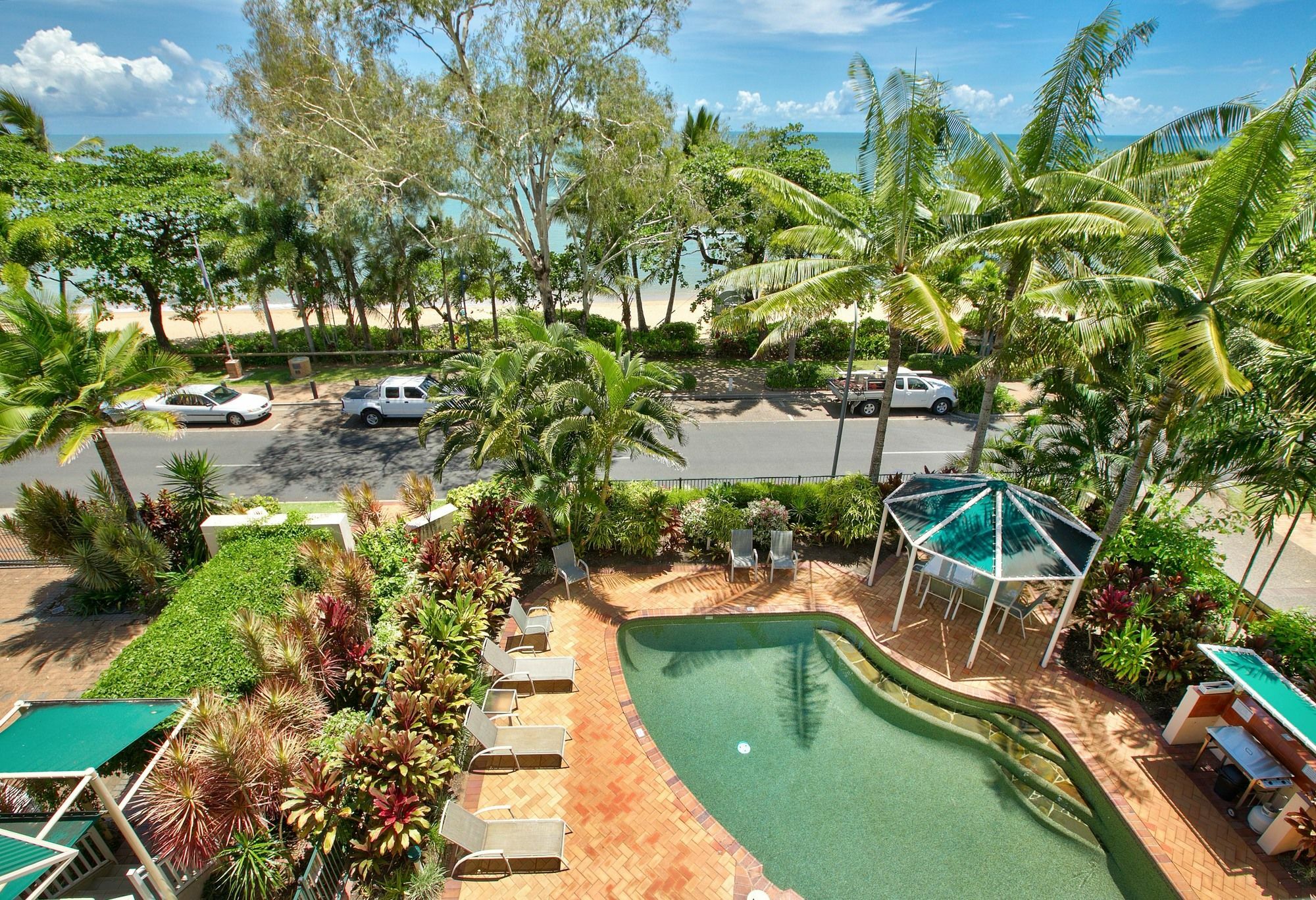 On The Beach Apartments Trinity Beach Exterior foto
